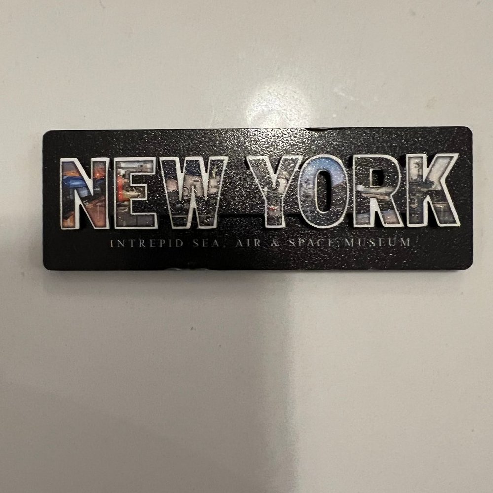 Magnets - Picture 6 of 6